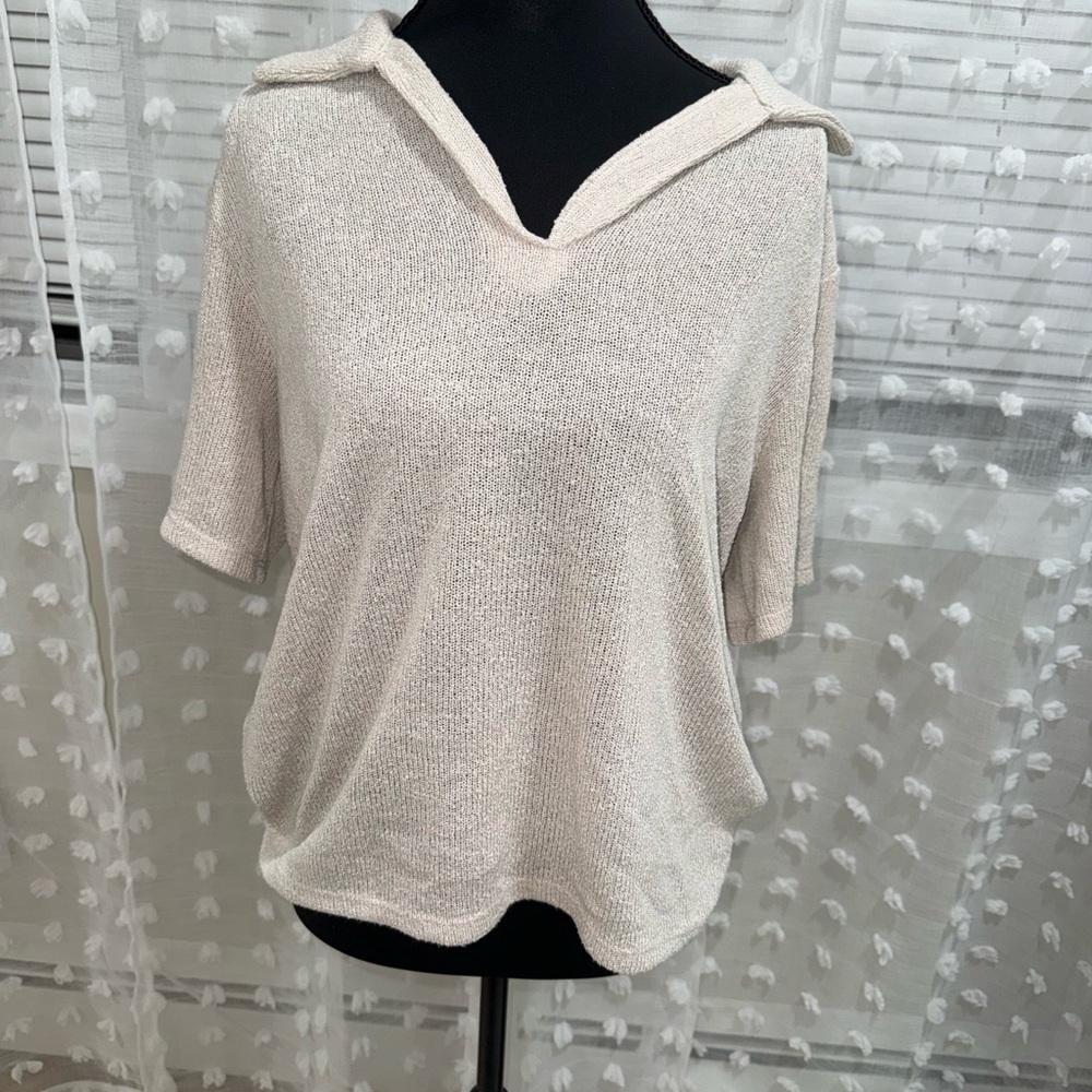 Cream Knit Short Sleeve H&M  MEDIUM